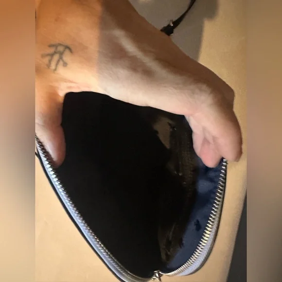 Kate Spade Two-Tone Crossbody – Classic Navy & Powder Blue - Picture 13 of 17